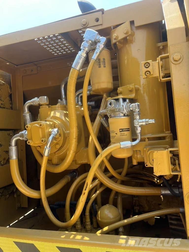 CAT 320 C L Bageri gusjeničari