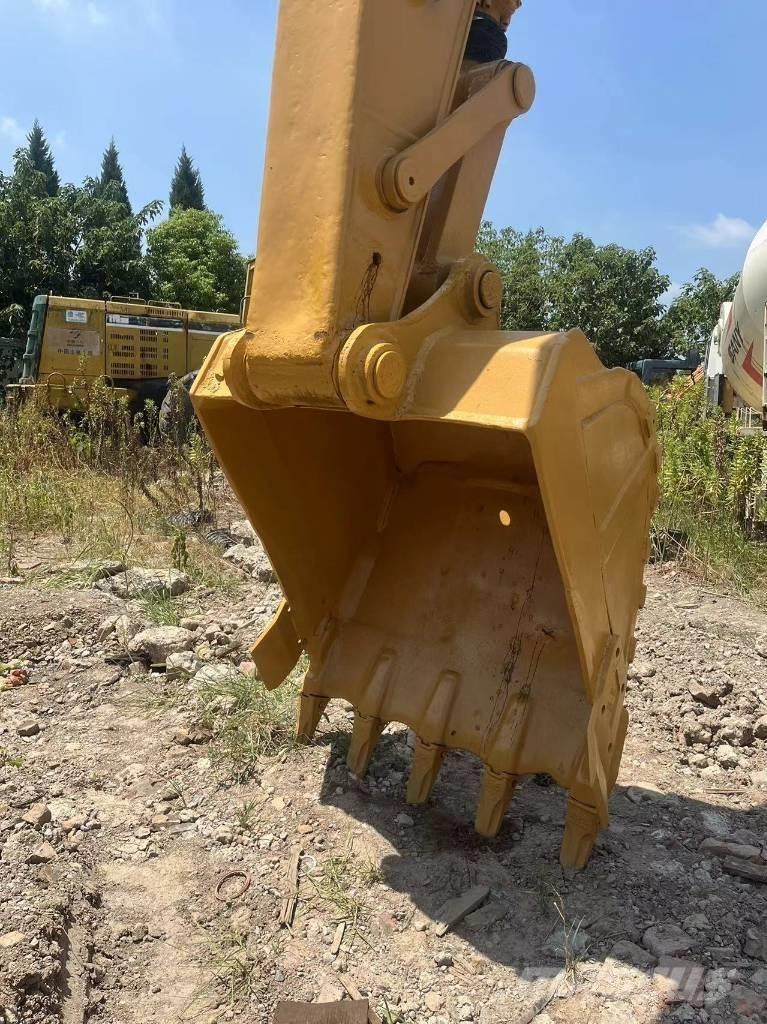 CAT 320 C L Bageri gusjeničari