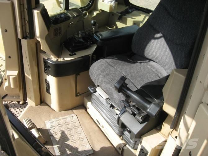 CAT D 9R Buldožeri gusjeničari