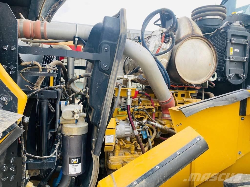 CAT 972 Utovarivači na kotačima