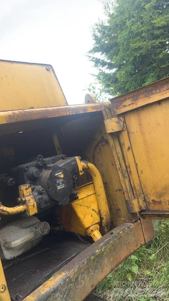 Mitsubishi MS 120 Bageri gusjeničari