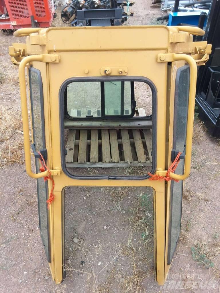 CAT D 8 R Buldožeri gusjeničari