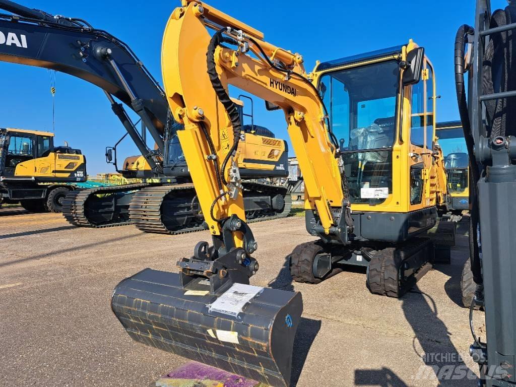 Hyundai R18-9AK Mini bageri <7t