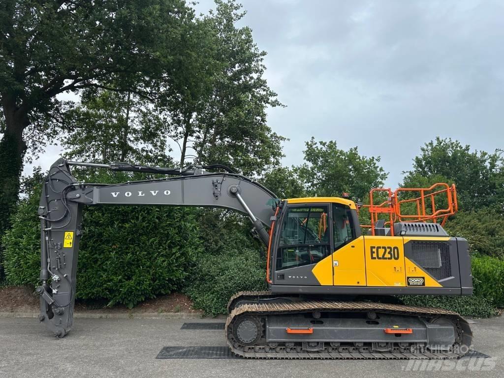 Volvo EC 230 Bageri gusjeničari