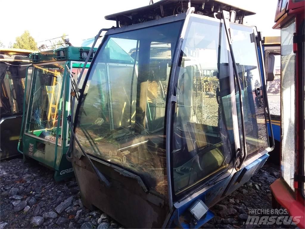 Rottne F18 Kabine i unutrašnjost
