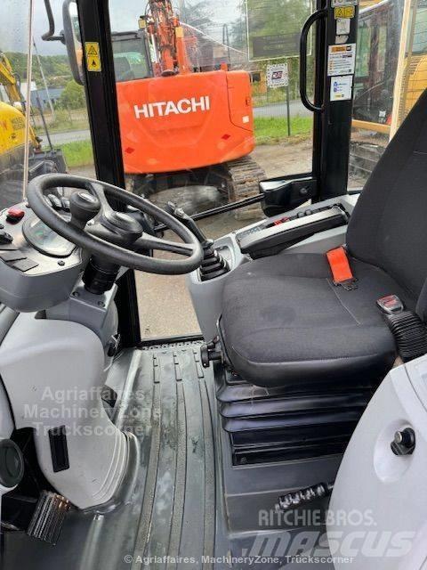 CAT 906 Utovarivači na kotačima