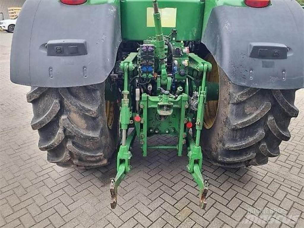 John Deere 7290 R Traktori