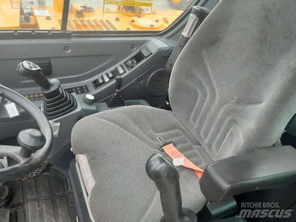 Hyundai R55 W-9 Bageri na kotačima