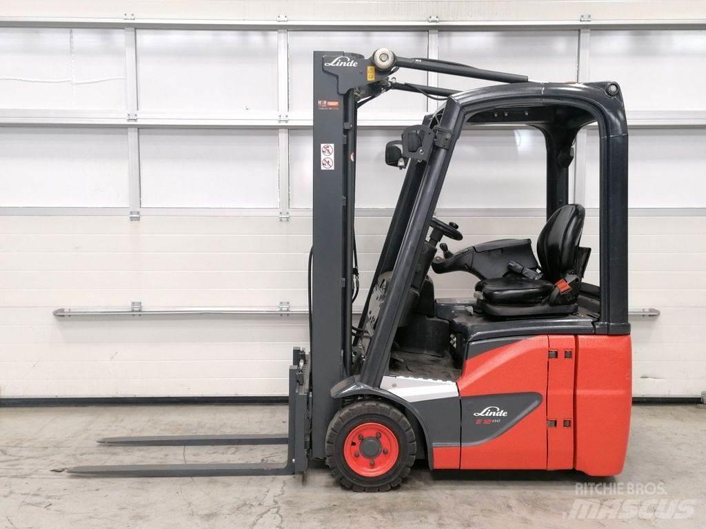 Linde E12-02 Električni viličari
