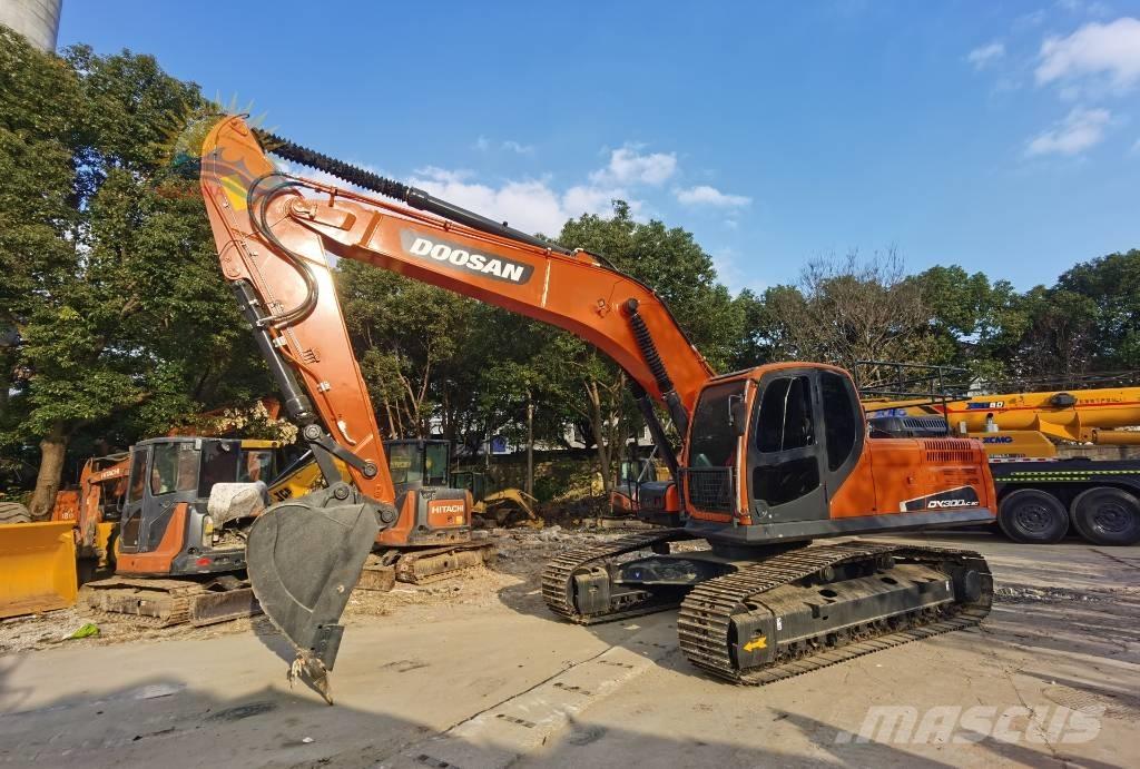 Doosan DX 300 LC Bageri gusjeničari