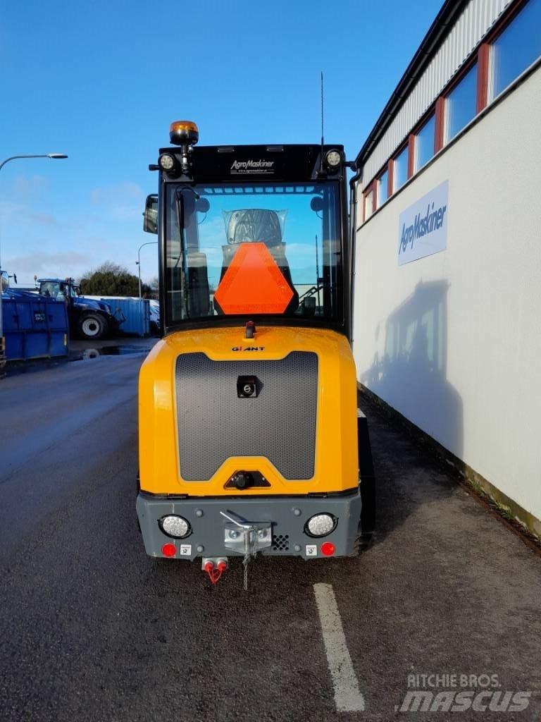 GiANT G2700 X-tra   EL Skid steer mini utovarivači