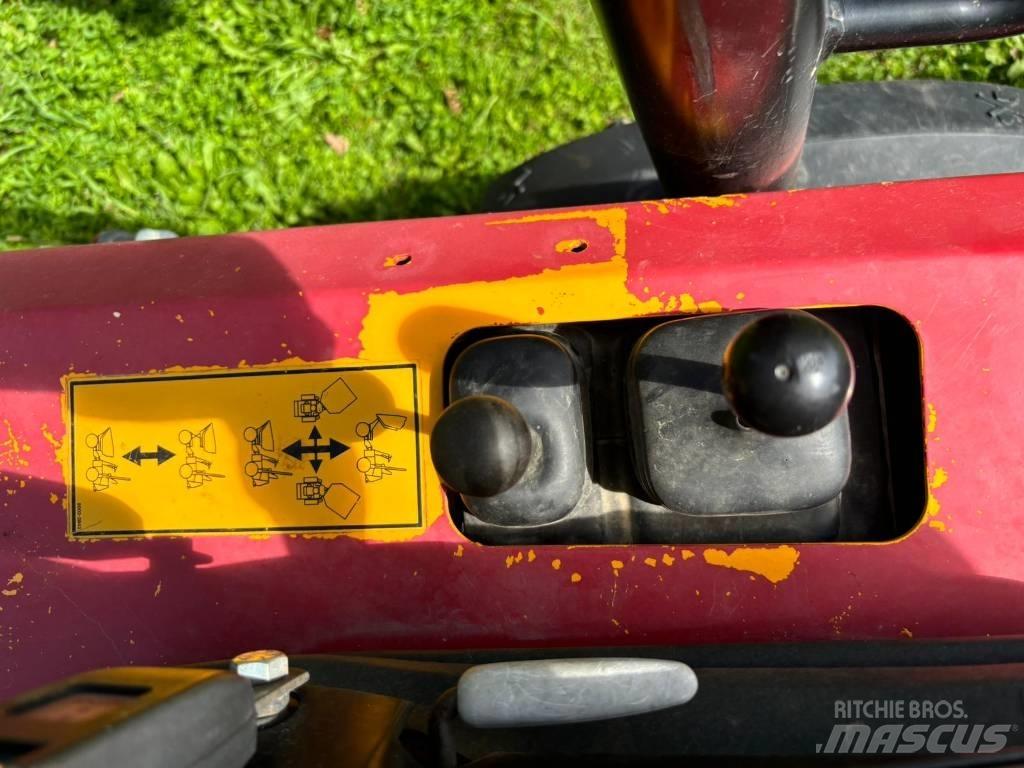JCB 2 THS Demperi za gradilišta