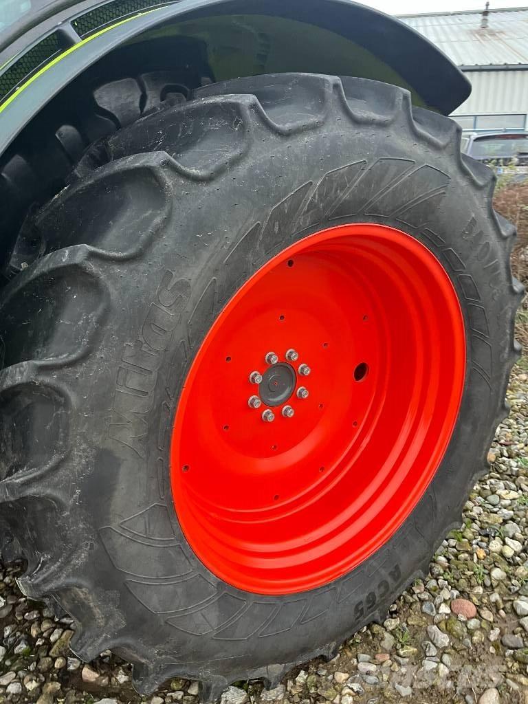 CLAAS Arion 450 CIS Traktori