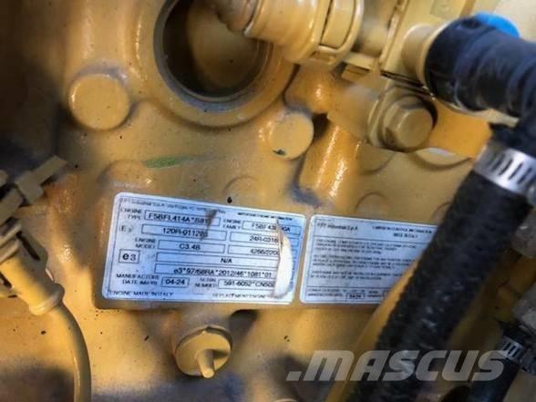 CAT CS44B Gumeni valjci na kotačima