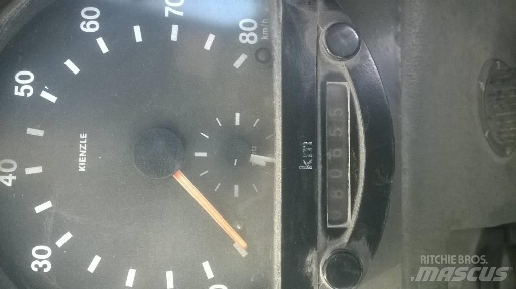Kalmar TTX 182 i Vučna vozila
