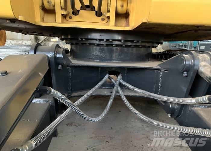 Komatsu PC138 Bageri gusjeničari