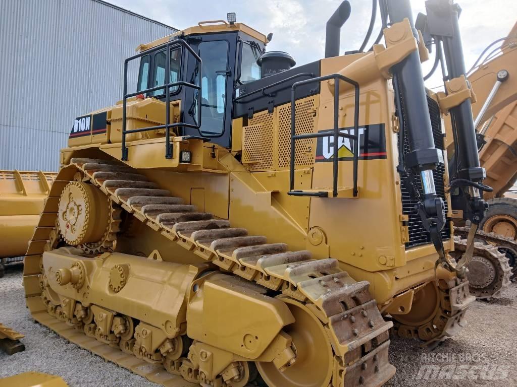 CAT D 10 N Buldožeri gusjeničari