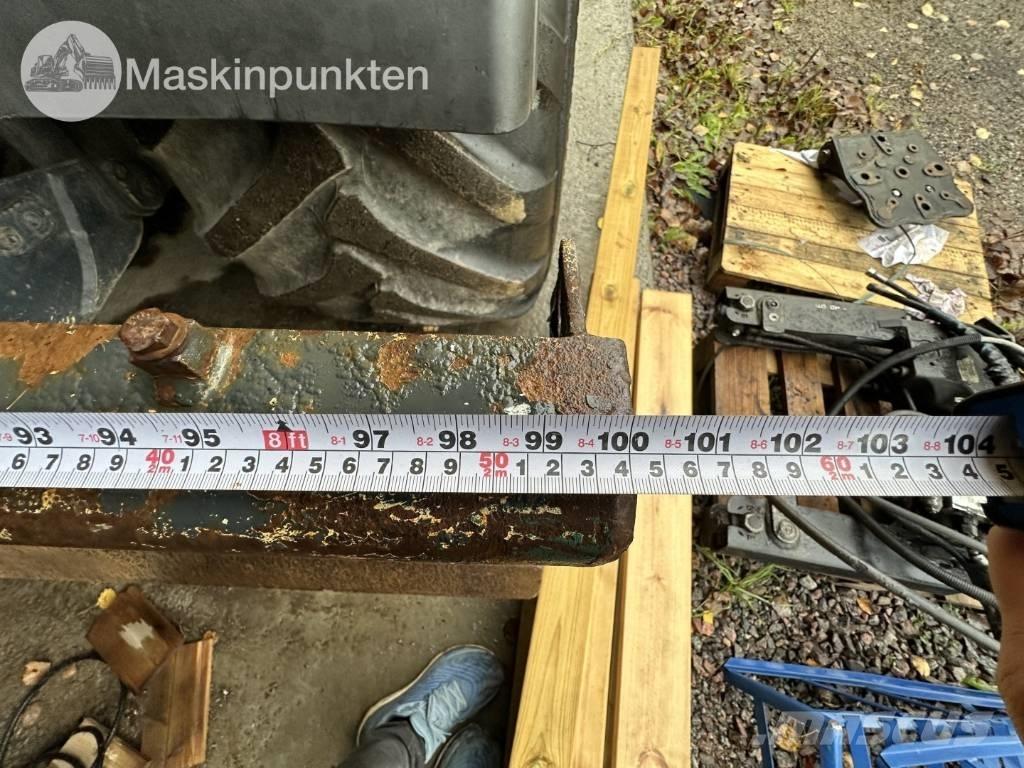 Komatsu PW 148-8 Bageri na kotačima