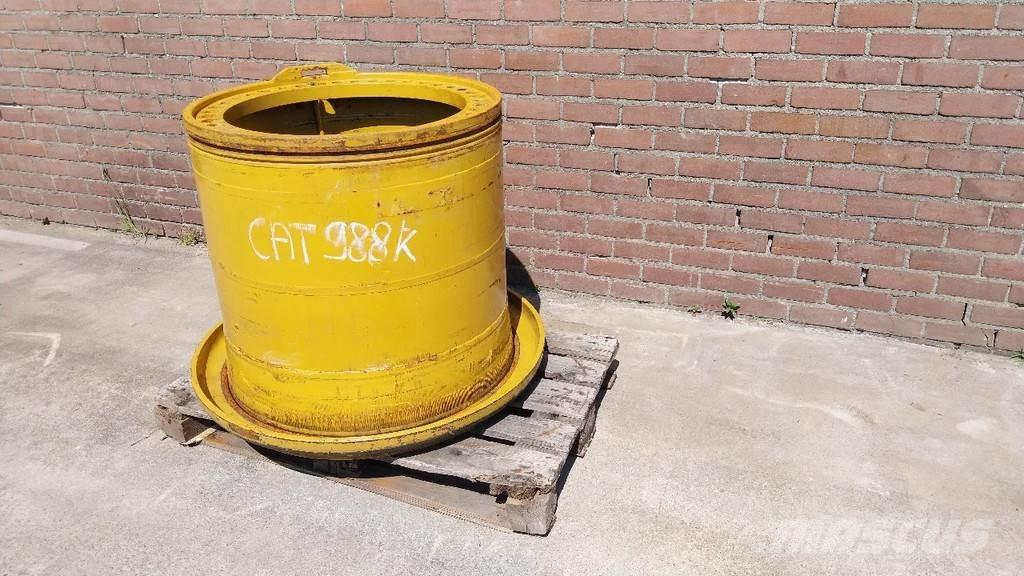 CAT 988 rim Gume, kotači i naplatci