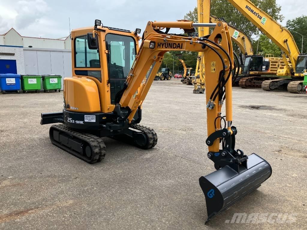 Hyundai R25Z-9AK Mini bageri <7t