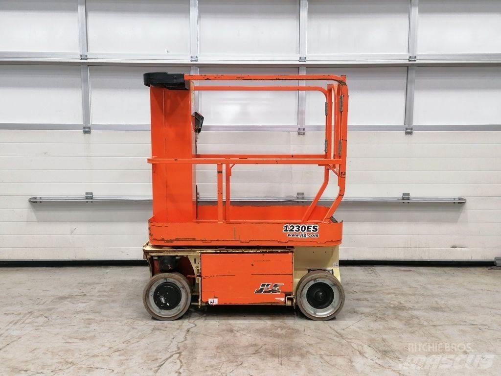 JLG 1230ES Škaraste platforme
