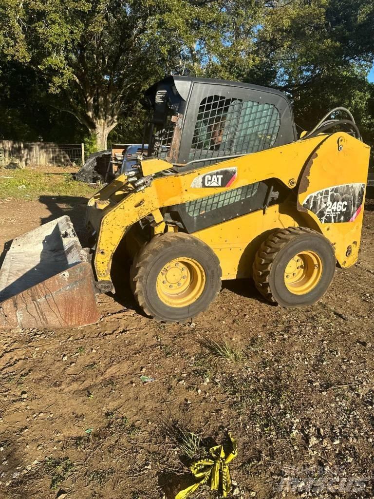 CAT 246 C Skid steer mini utovarivači
