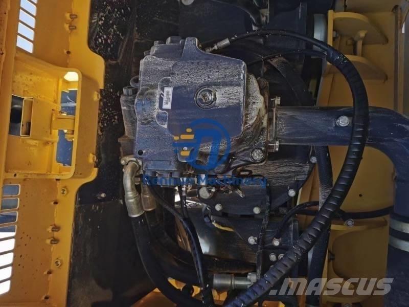 Komatsu PC360-7 Bageri gusjeničari