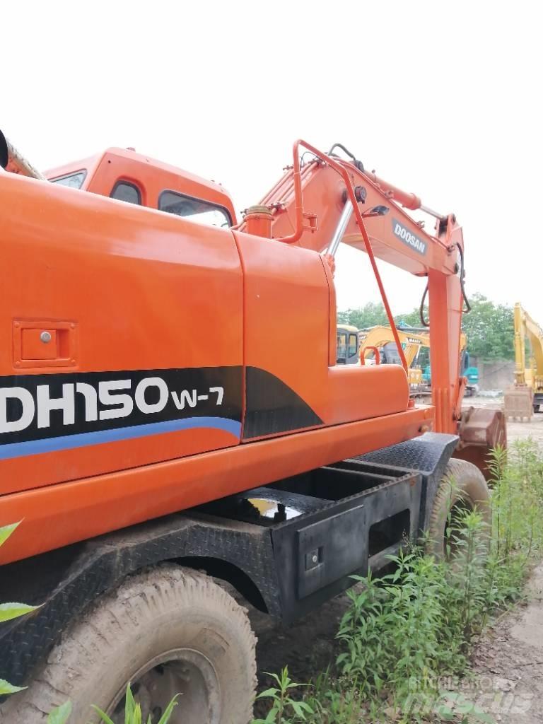Doosan DH 150 W-7 Bageri gusjeničari