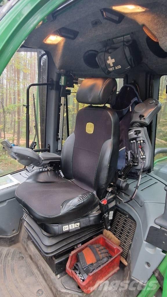 John Deere 1170G Harversteri