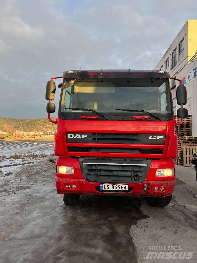 DAF cf85 Rol kiper kamioni s kukama za dizanje
