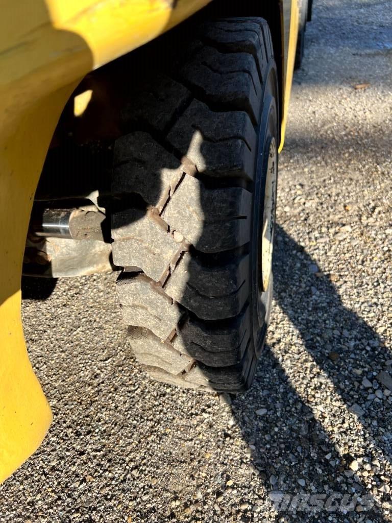 Yale GLP 030 VX Plinski viličari