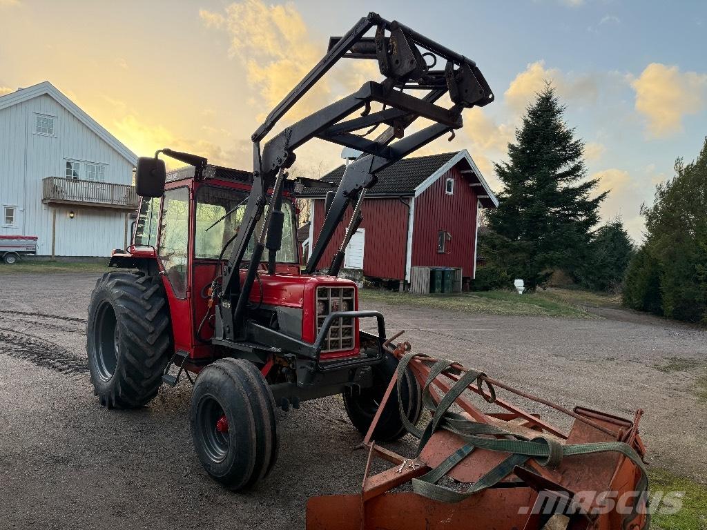 International 574 Traktori