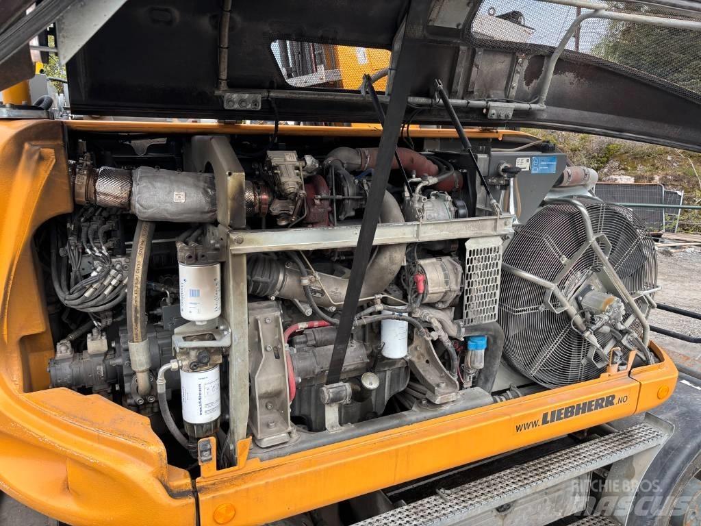 Liebherr A 914 Bageri na kotačima