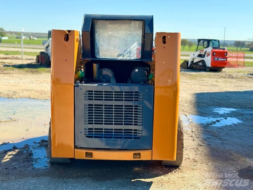CASE 40 XT Skid steer mini utovarivači