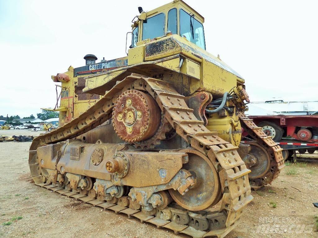 CAT D 11 N Buldožeri gusjeničari