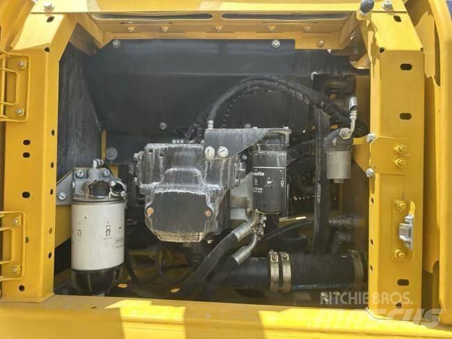 Komatsu PC 240-8 Bageri gusjeničari