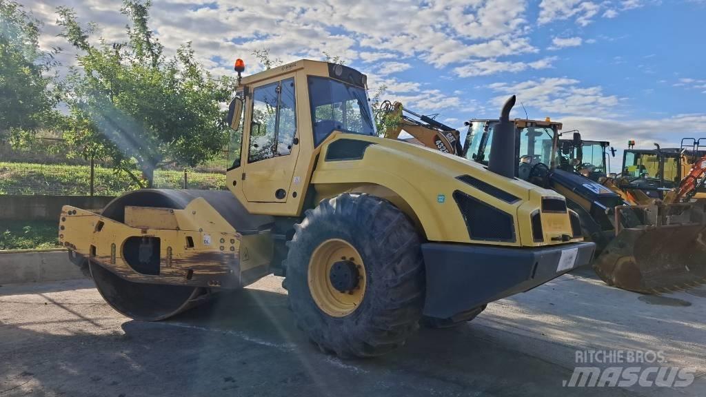 Bomag 213 DH Valjci sa dvojnim bubnjem