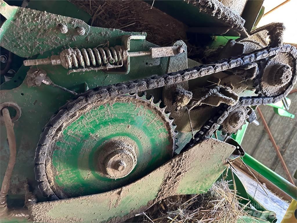 John Deere V461M Rolo balirke