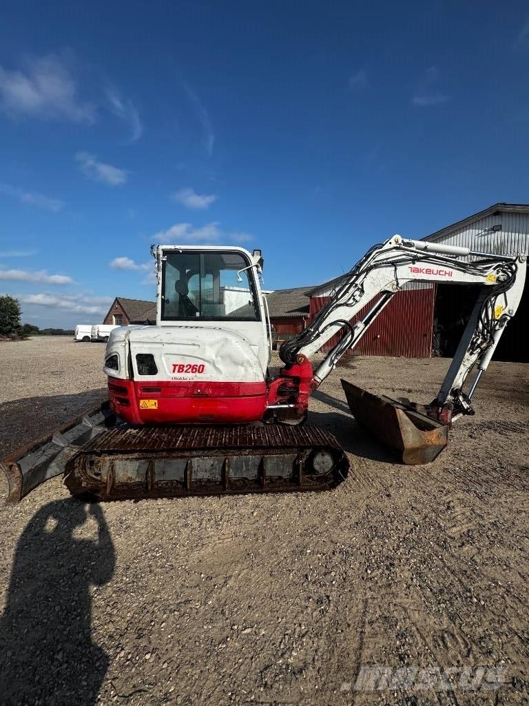 Takeuchi TB 260 Bageri gusjeničari