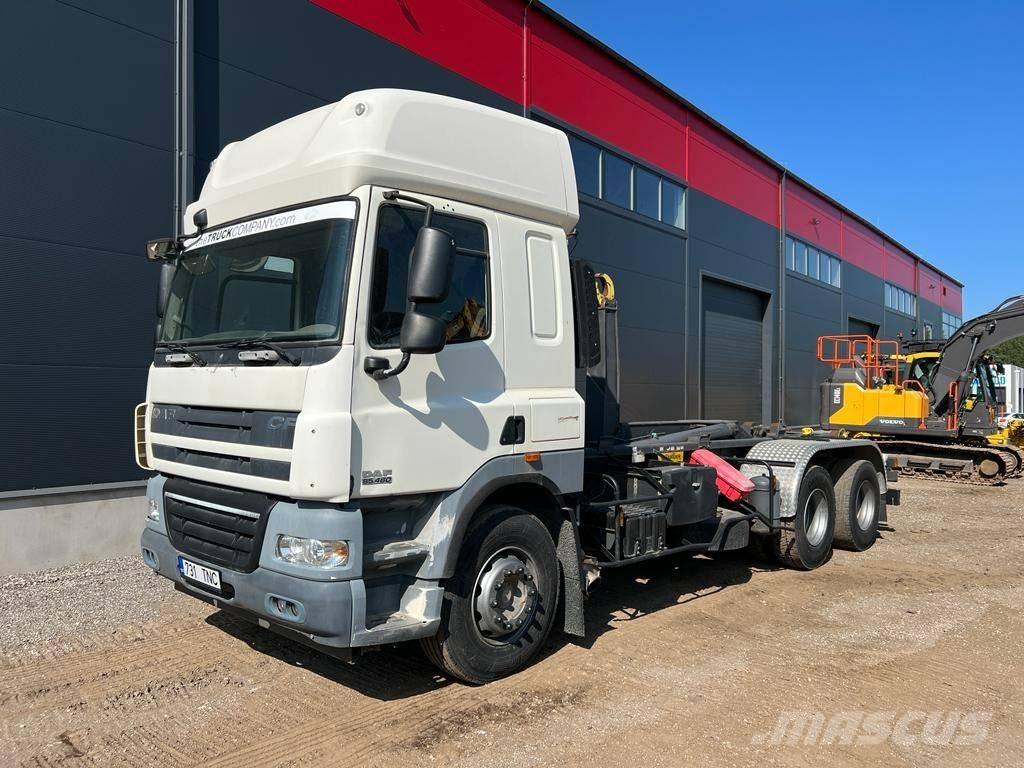 DAF CF85.460 Rol kiper kamioni s kukama za dizanje