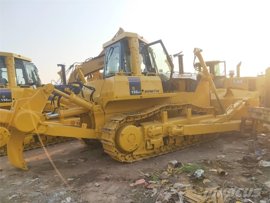 Komatsu D155AX-5 Buldožeri gusjeničari