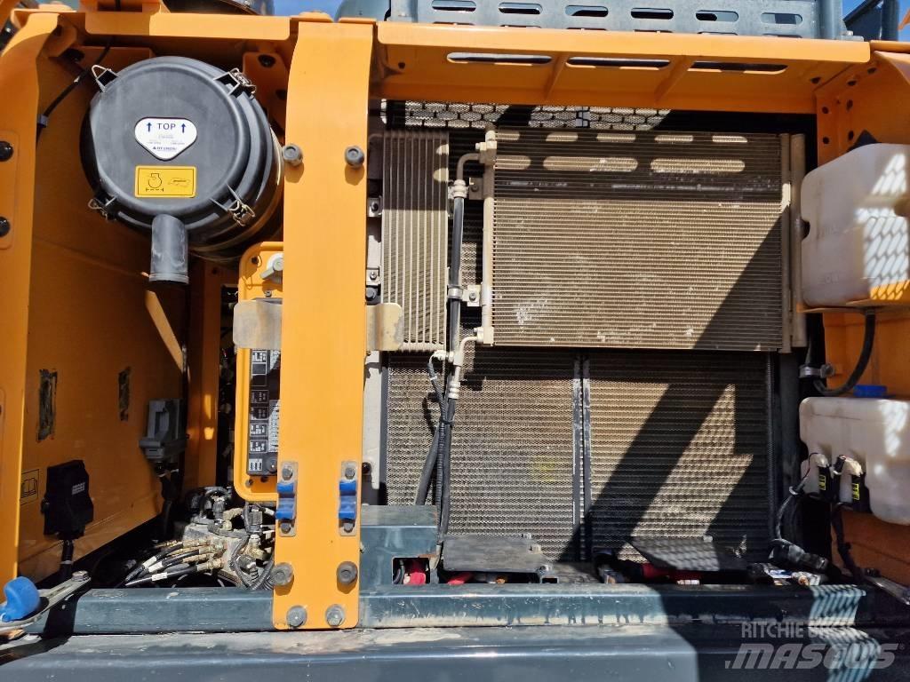 Hyundai HX 220 L Bageri gusjeničari