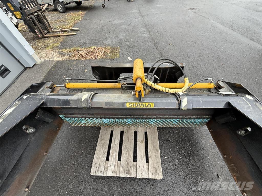 Skaala L19-30 Sniježne daske i  plugovi