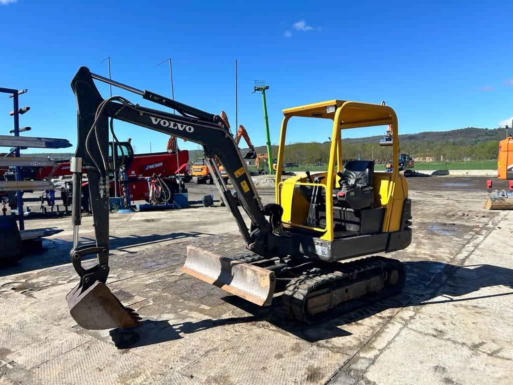 Volvo EC 25 Mini bageri <7t