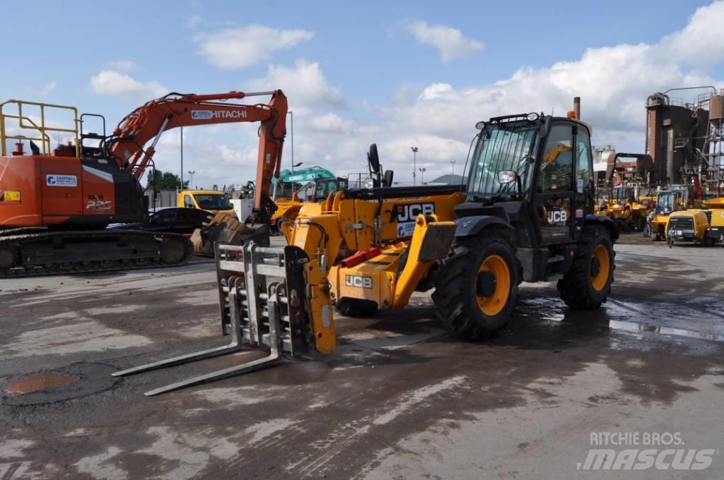JCB 540-140 Teleskopski viličari
