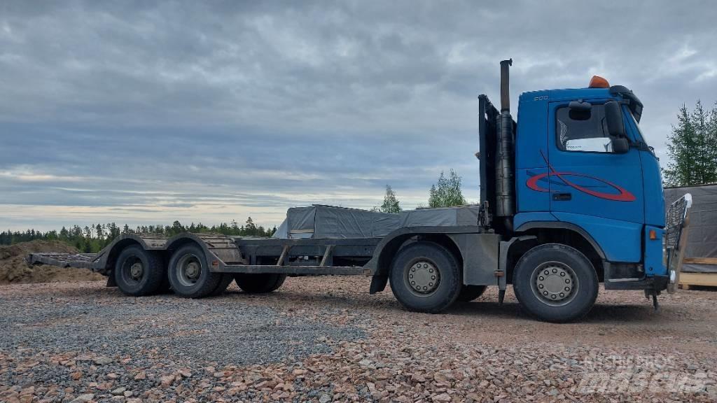 Volvo FH12 8x4 Kamioni za prijevoz šumskih strojeva