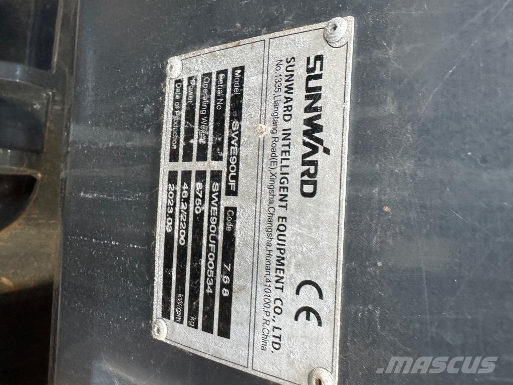 Sunward SWE90UF Midi bageri 7t – 12t