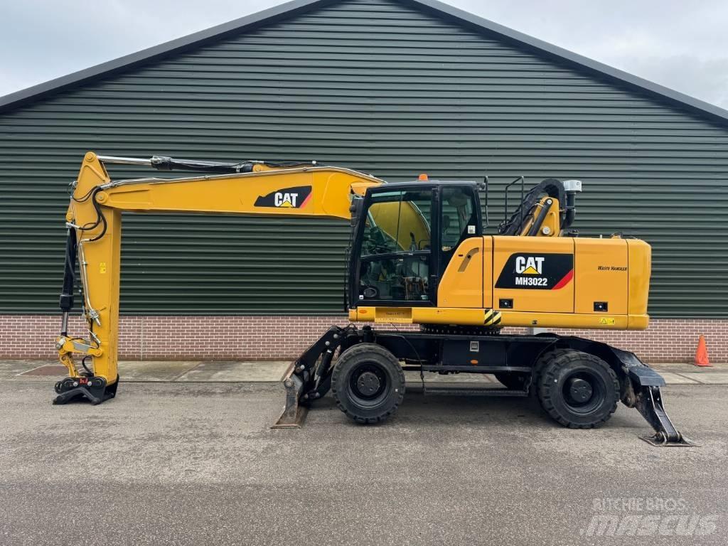 CAT MH3022 Bageri za manipuliranje materijalom / otpadom
