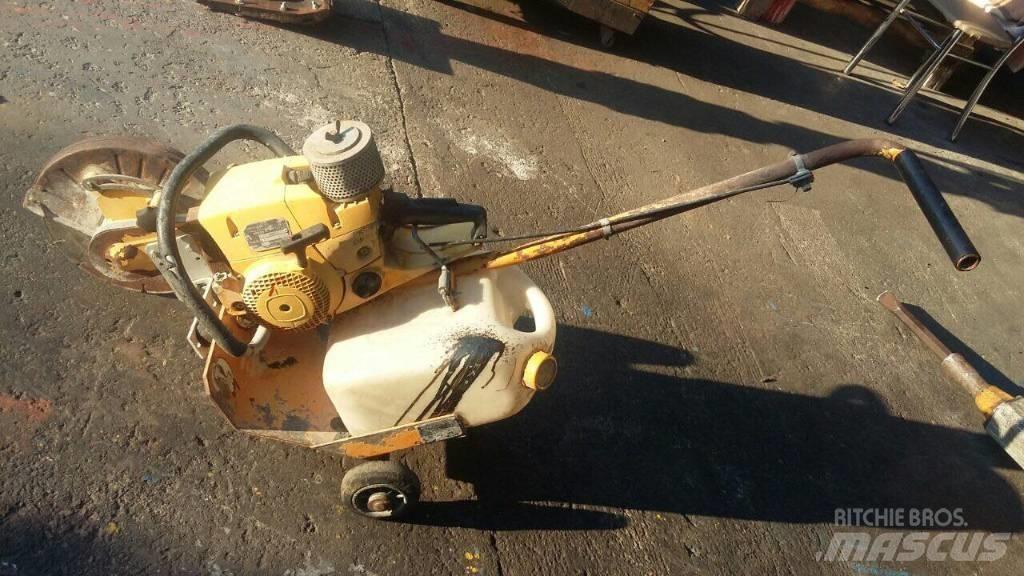 Still 300 Mali strojevi za asfaltiranje