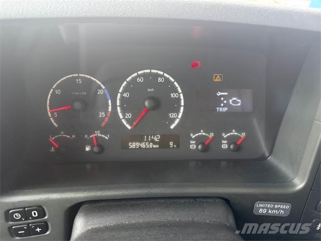 Scania P270 4X2 Kamioni sa kranom